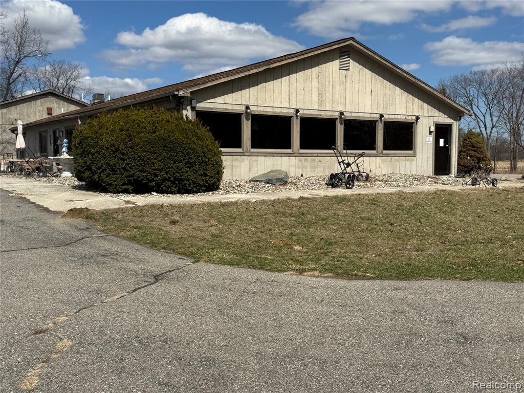 12915 Sumpter Road Carleton, MI 48117 - Photo 5 of 33