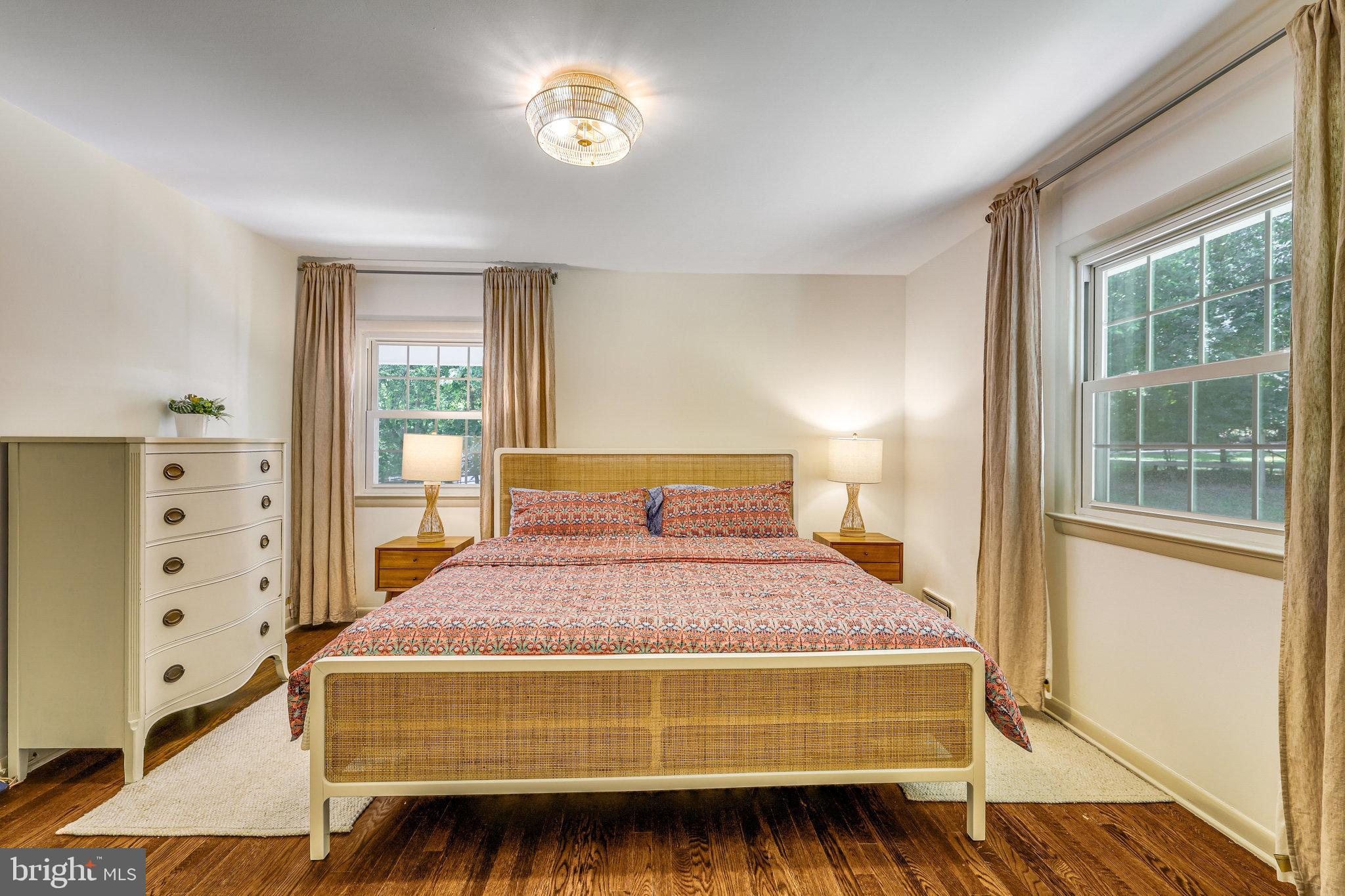 10232 Vale Road Vienna, VA 22181 - Photo 29 of 95 Gallery Image 29