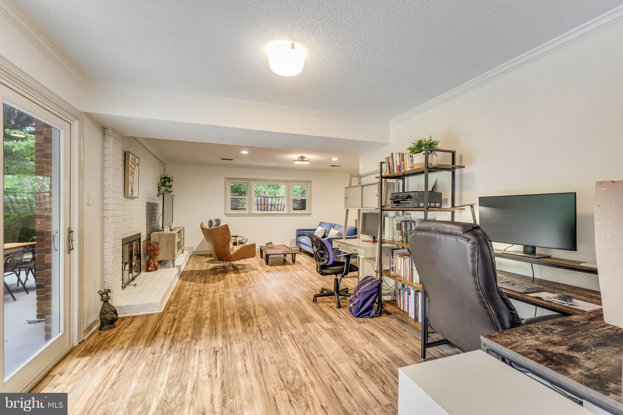 10232 Vale Road Vienna, VA 22181 - Photo 44 of 95 Gallery Image 44