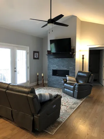 $434,900 | 215 Heather Lane, Staunton, VA 24401