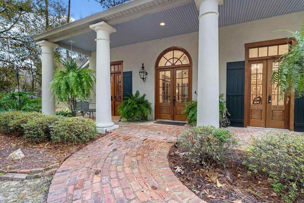 239 Perrilloux Road Madisonville, LA 70447 - Photo 3 of 30 Gallery Image 3