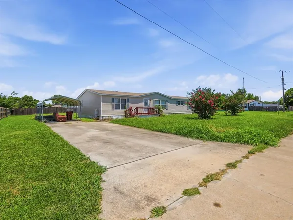 $180,000 | 201 Oak Street, Blue Ridge, TX 75424