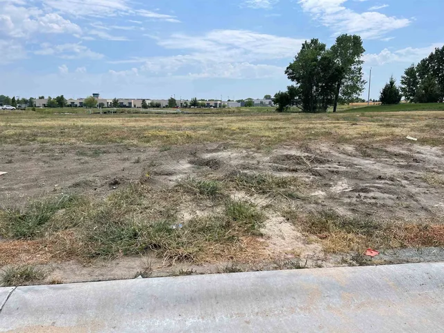 $45,000 | 1213 West Lakeway Court, Andover, KS 67002