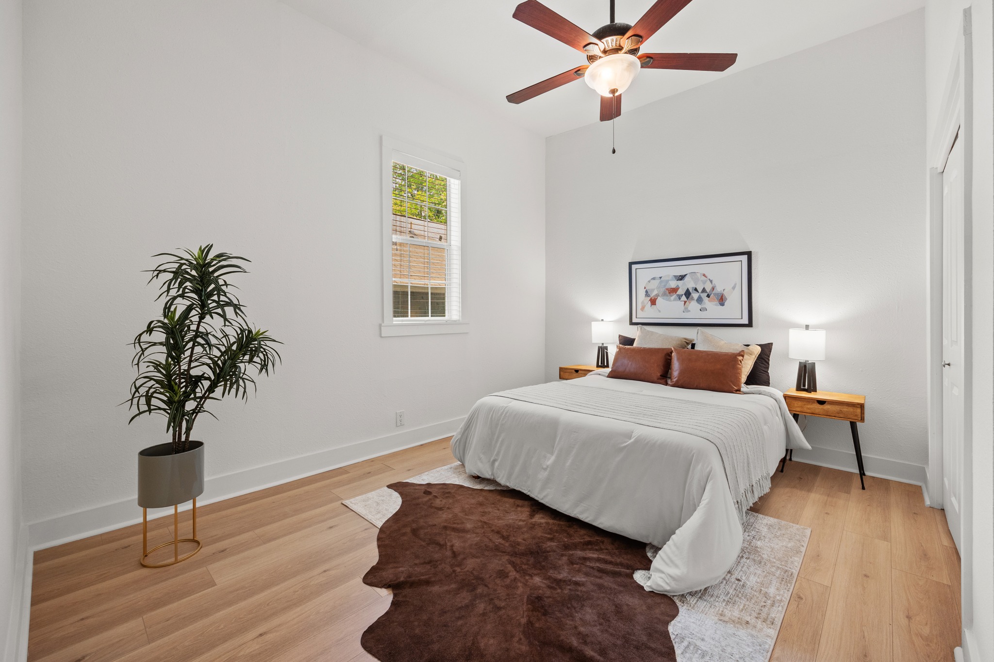 2503 Bryan Street Austin, TX 78702 - Photo 23 of 33 The second guest bedroom offers plenty of space for a home office setup or a guest stay
