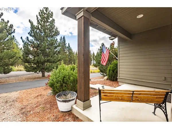$439,000 | 51840 Hollinshead Place, La Pine, OR 97739