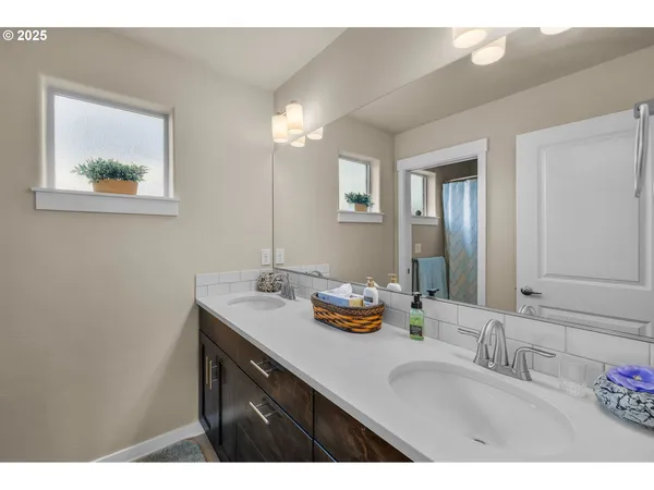 $439,000 | 51840 Hollinshead Place, La Pine, OR 97739