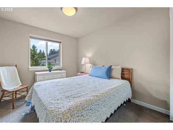 $439,000 | 51840 Hollinshead Place, La Pine, OR 97739