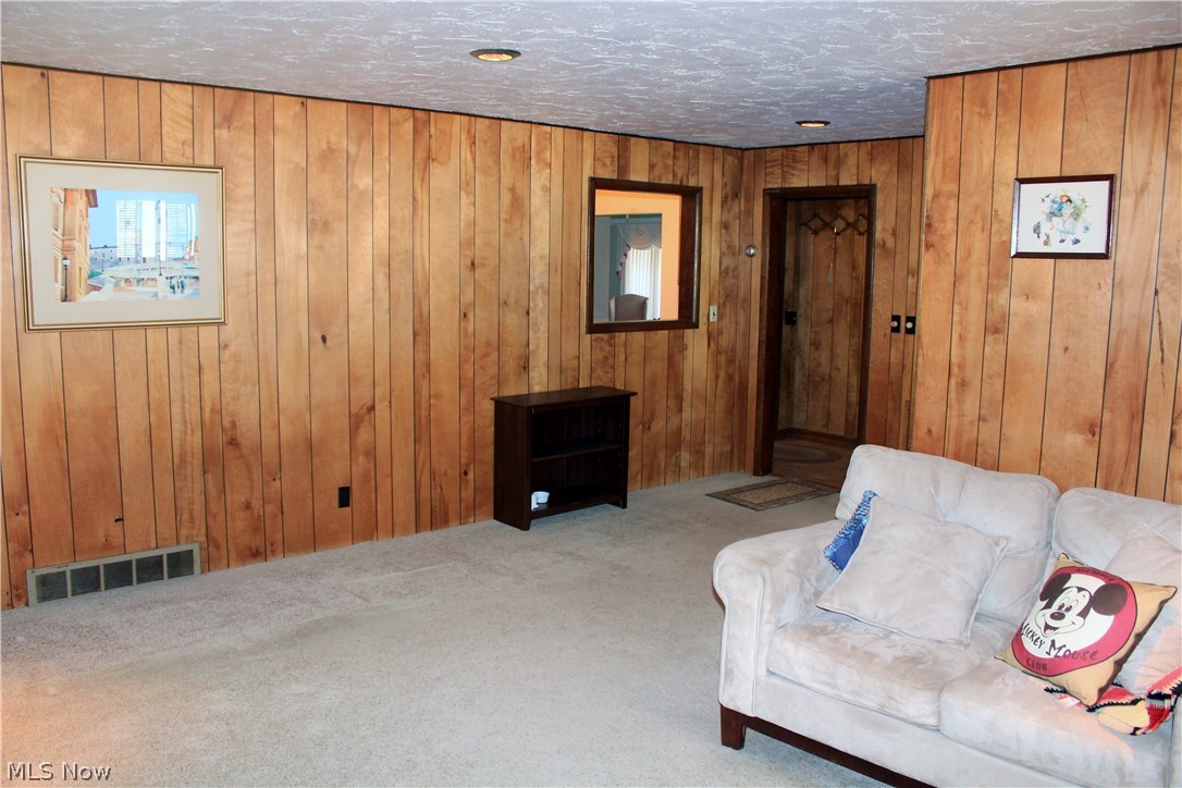 5812 Wilson Mills Road Cleveland, OH 44143 - Photo 14 of 22 Gallery Image 14