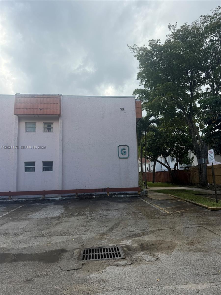 7610 Stirling Road, Unit 205G Davie, FL 33024 - Photo 4 of 14