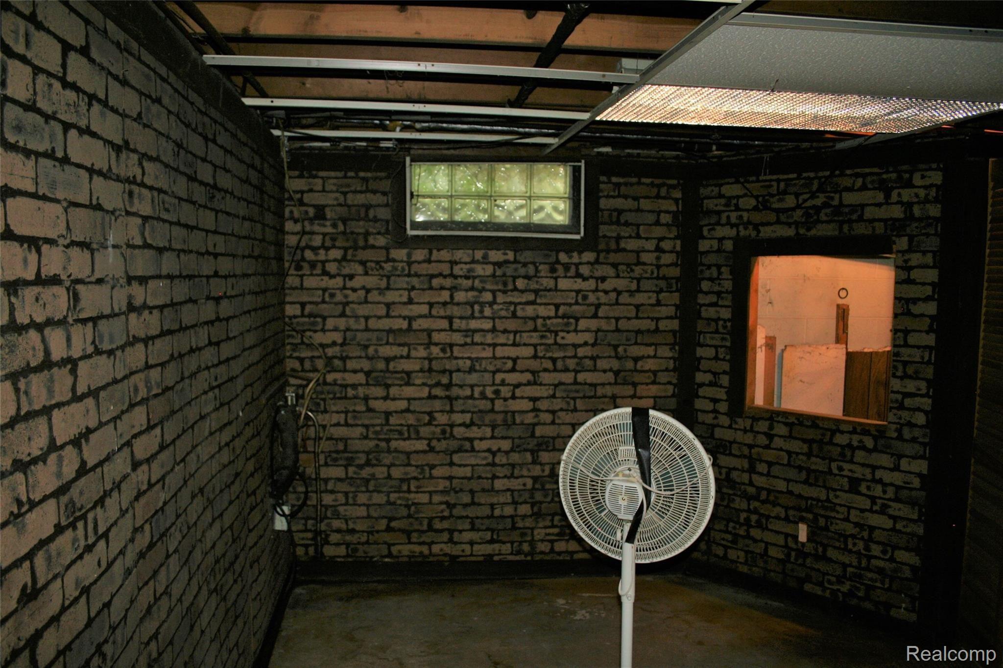 1950 Buhl Road Newport, MI 48166 - Photo 53 of 58 IMG_3368.JPG