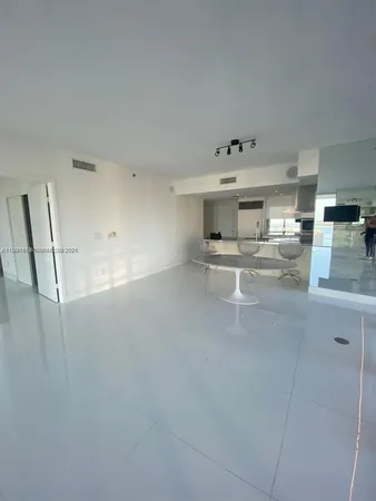 $6,800 | 495 Brickell Avenue, Unit 2902, Miami, FL 33131