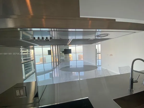 $6,800 | 495 Brickell Avenue, Unit 2902, Miami, FL 33131