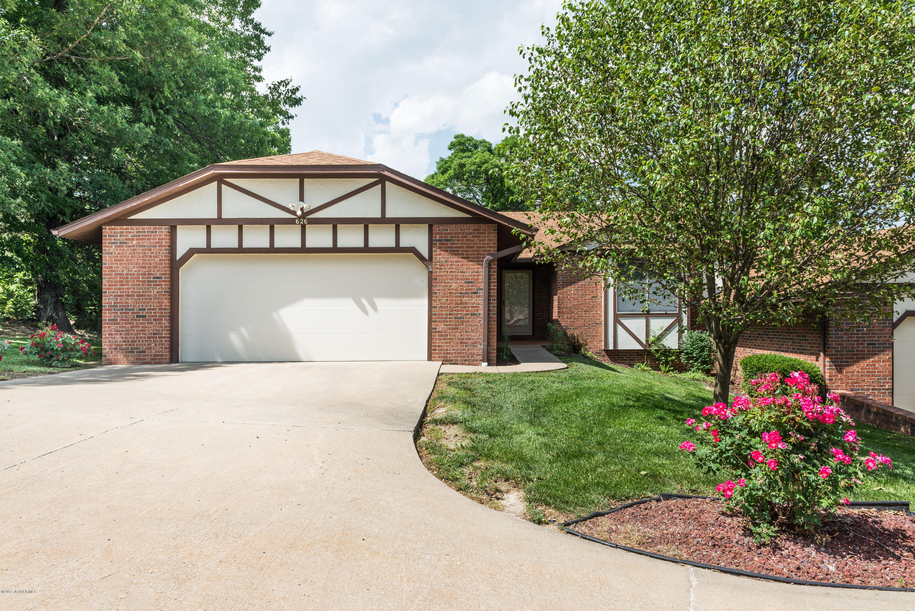 626 Hobbs Road Jefferson City, MO 65109 - Photo 1 of 1
