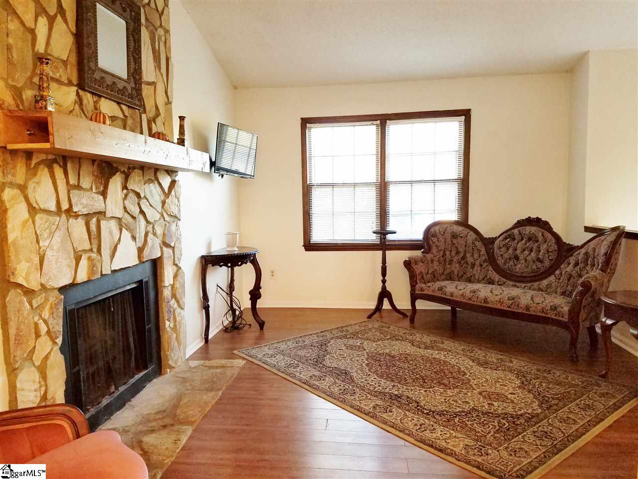 413 Hunters Trail Greenville, SC 29615 - Photo 5 of 15 Gallery Image 5