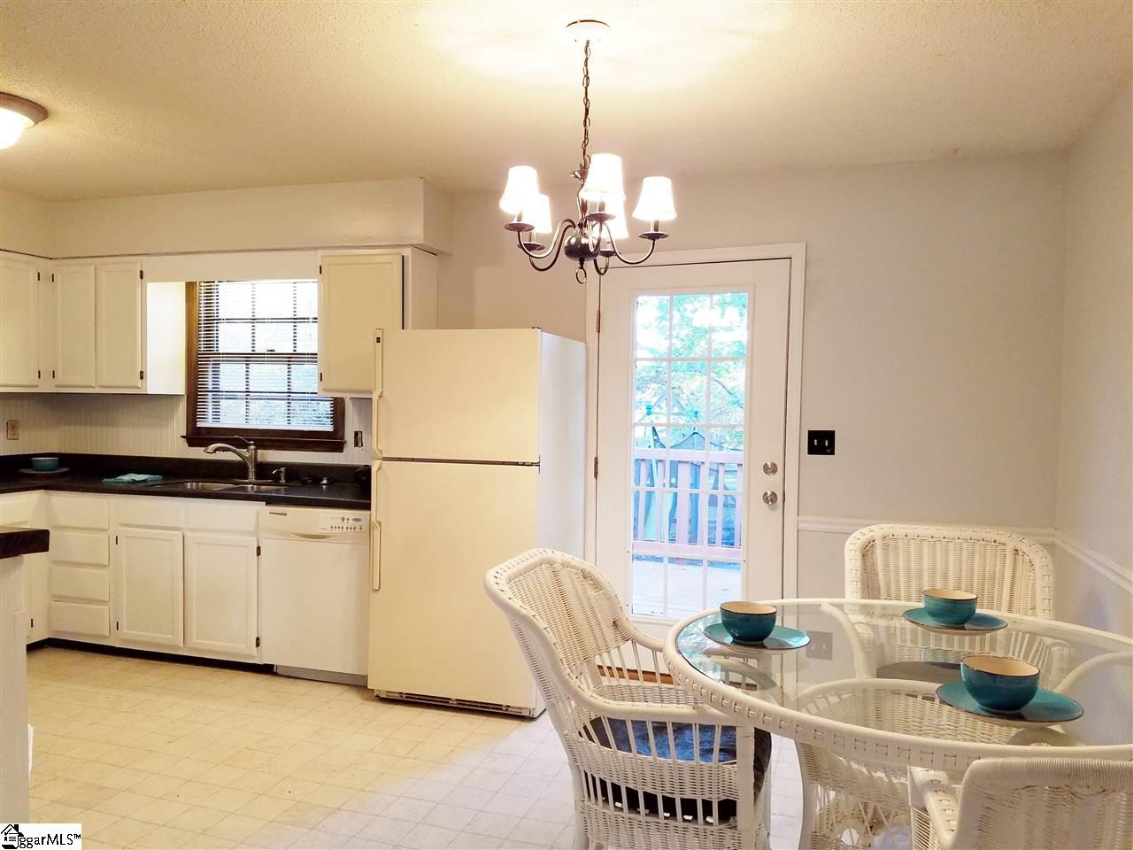 413 Hunters Trail Greenville, SC 29615 - Photo 9 of 15 Gallery Image 9