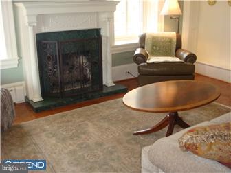 2121 Rush Road Abington, PA 19001 - Photo 4 of 12 Living Room