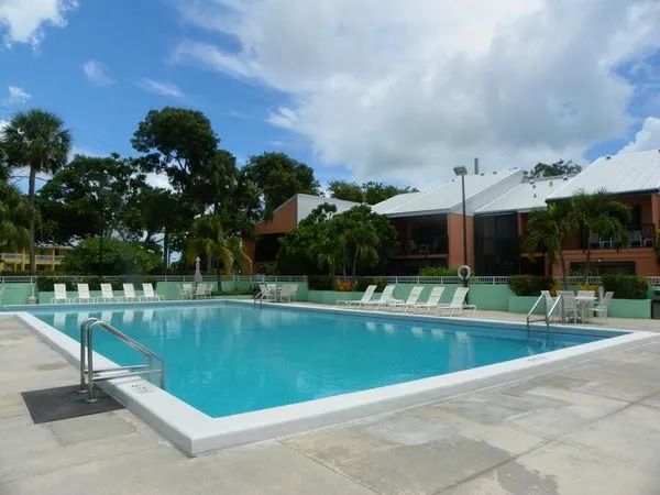$2,550 | 98381 Windward Avenue, Key Largo, FL 33037