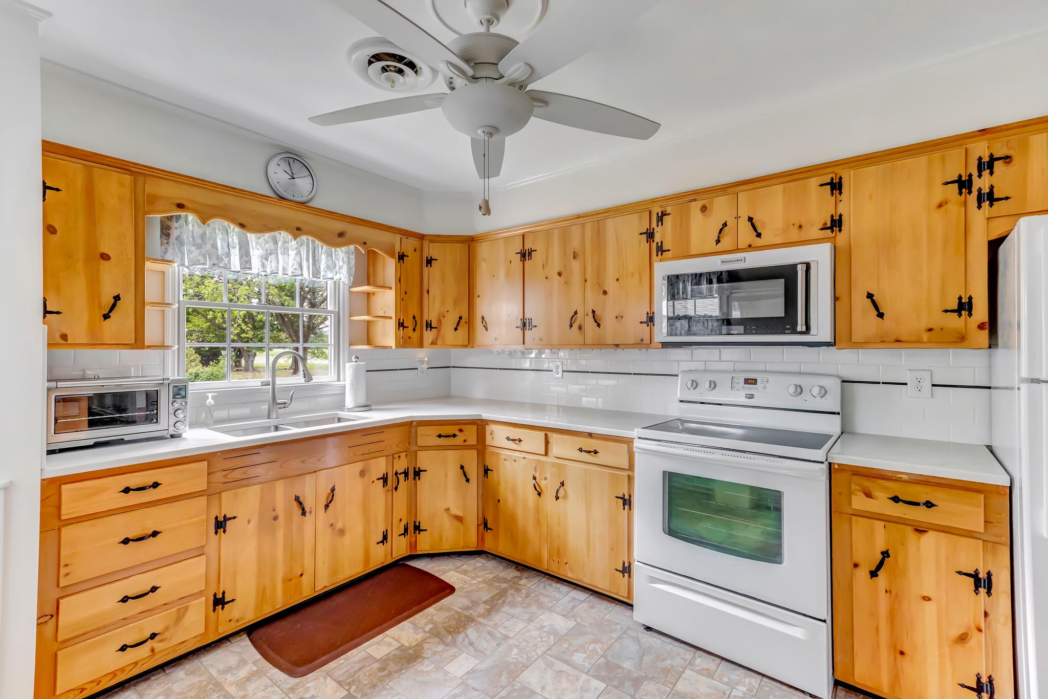 11163 Stewart Neck Road Princess Anne, MD 21853 - Photo 13 of 80 Kitchen