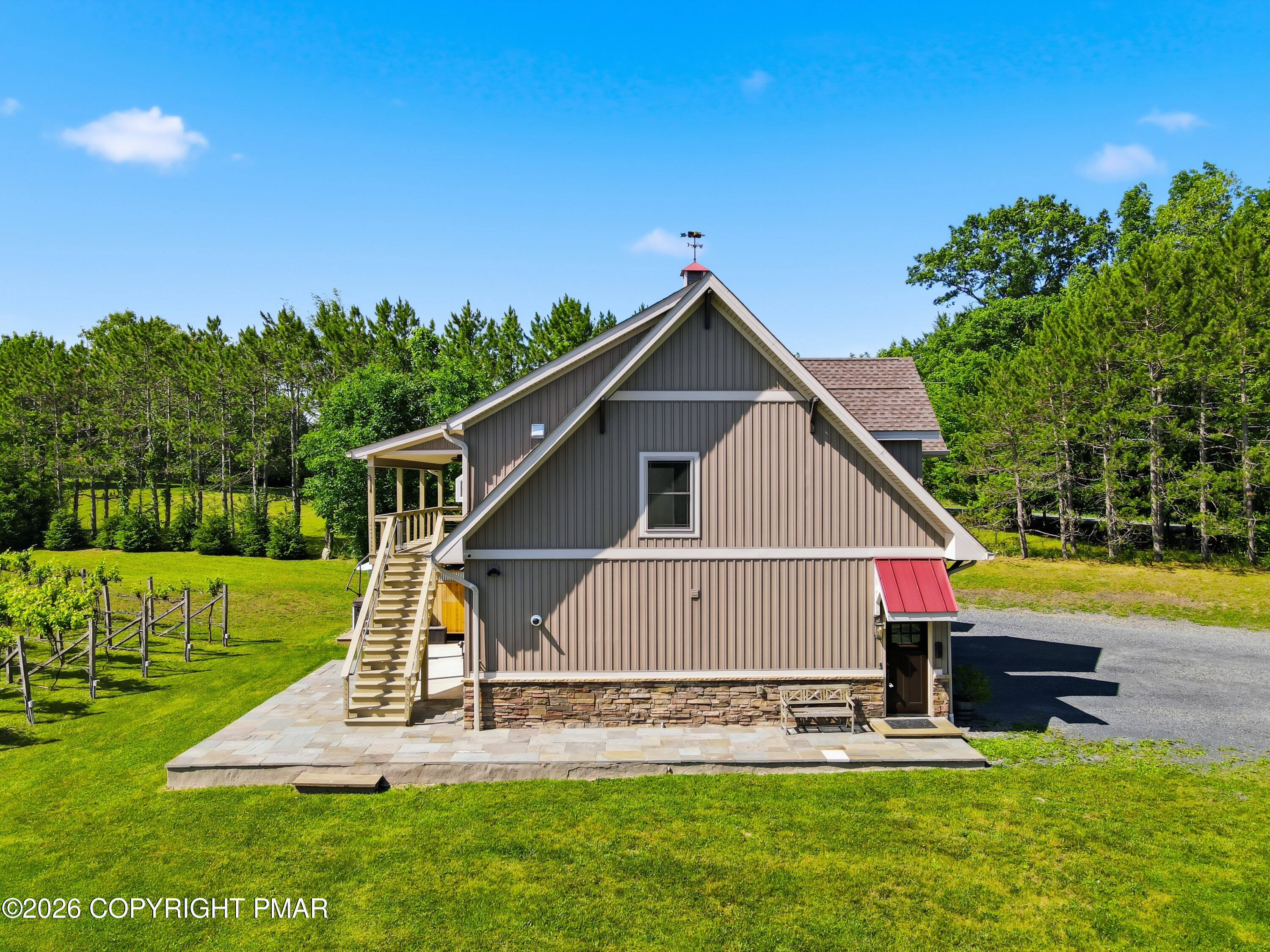 2432 Rimrock Drive Stroudsburg, PA 18360 - Photo 16 of 102 19-Photo-18
