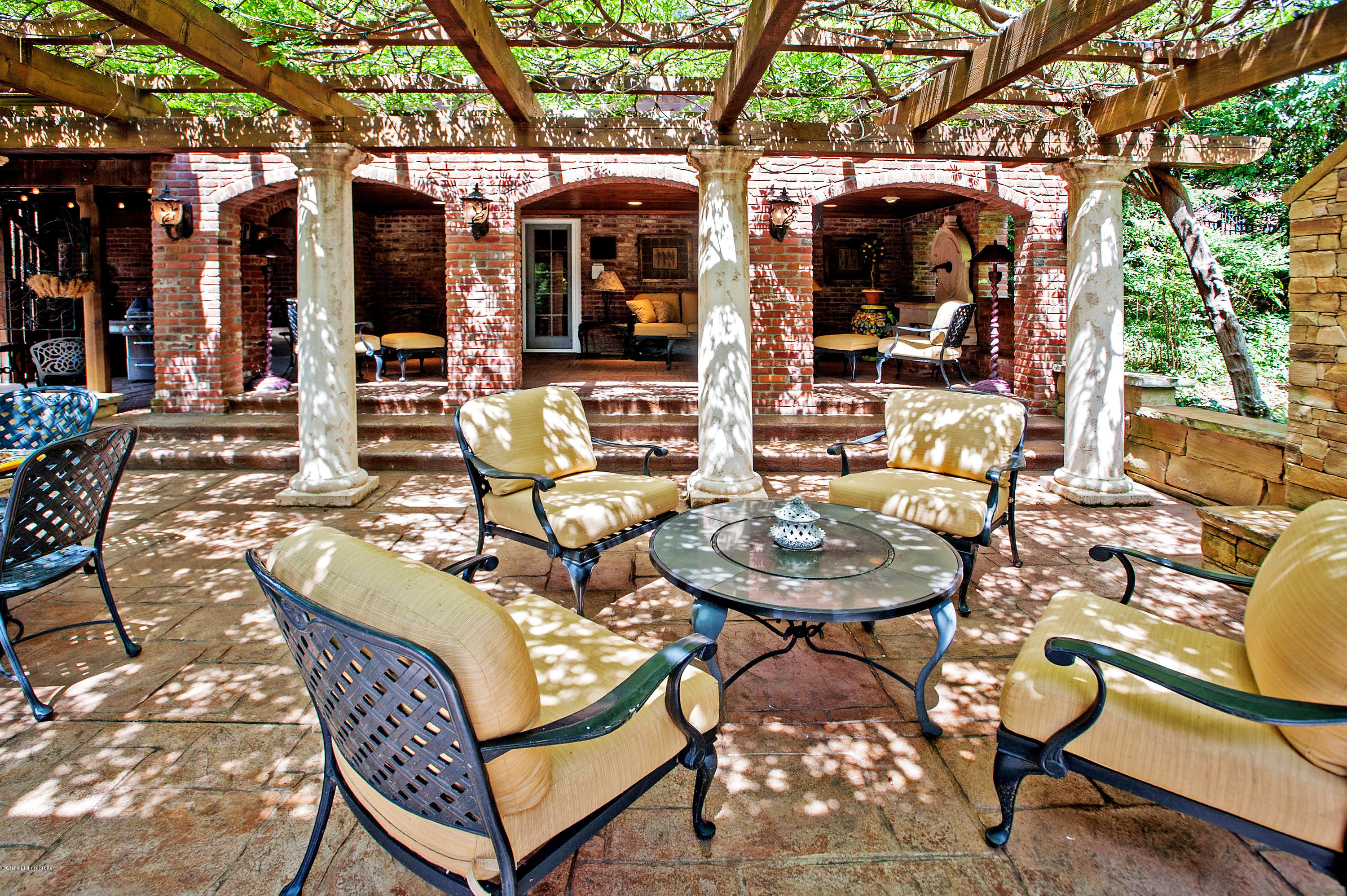 1123 Red Fox Road Louisville, KY 40205 - Photo 23 of 74 Incredible Outdoor Space for Entertaining!