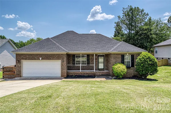 $370,000 | 3805 Cassidy Drive, Waxhaw, NC 28173