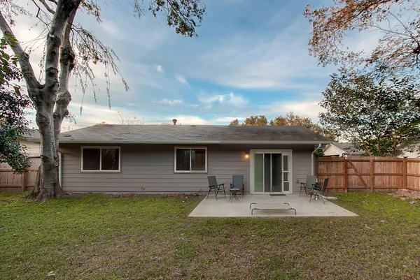 $1,550 | 2305 Ventura Drive, Unit B, Austin, TX 78741