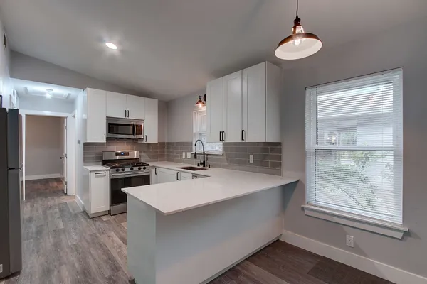 $1,550 | 2305 Ventura Drive, Unit B, Austin, TX 78741