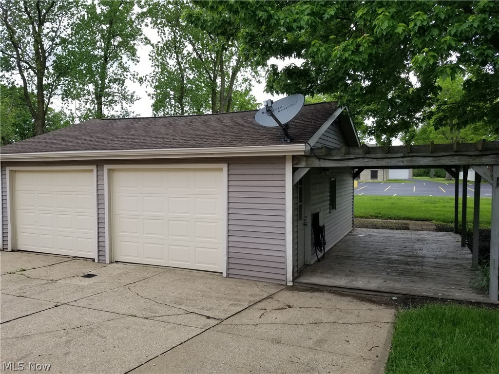 18538 Sheldon Road Brook Park, OH 44142 - Photo 21 of 23 Gallery Image 21
