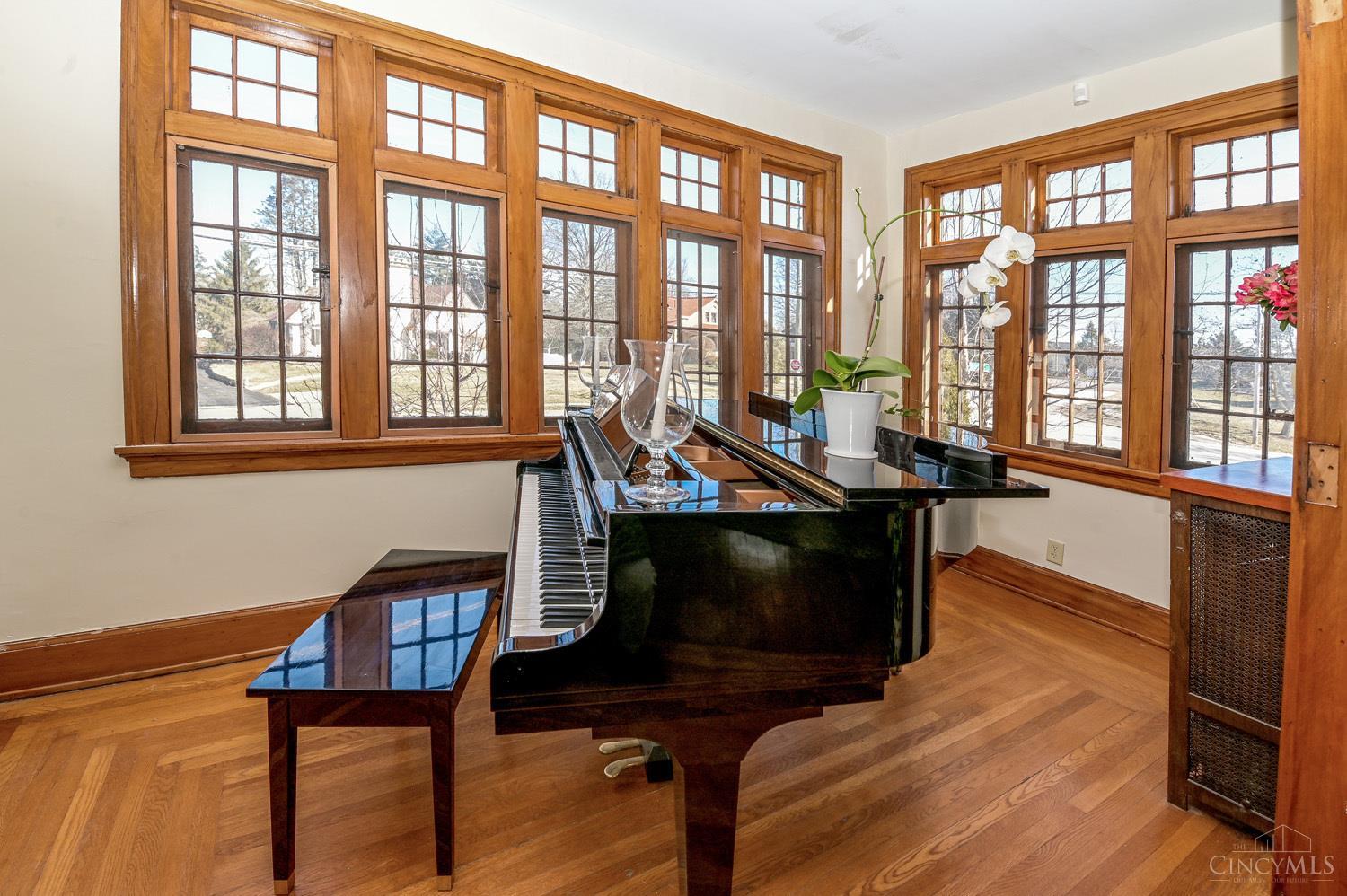 2502 West North Bend Road Cincinnati, OH 45239 - Photo 13 of 56 Gallery Image 13