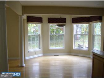 165 Stagecoach Road Sicklerville, NJ 08081 - Photo 4 of 12 Breakfast Room
