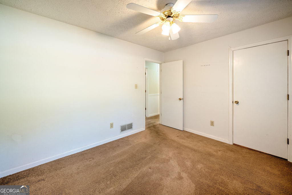 1538 Spring Valley Circle Griffin, GA 30223 - Photo 14 of 19