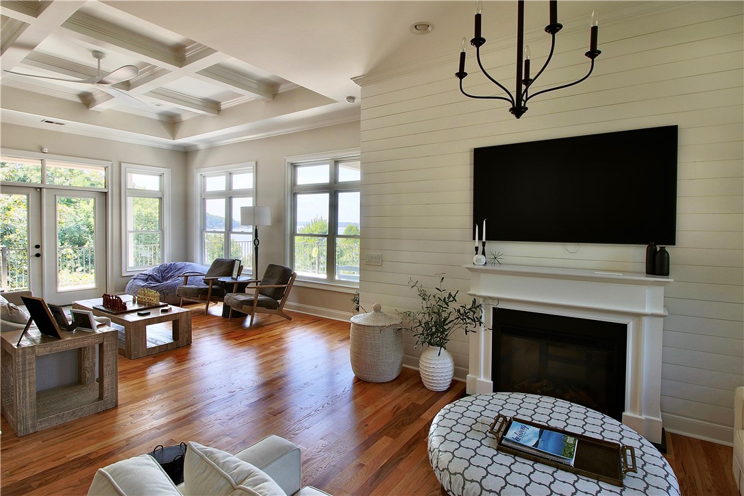 305 Wynswept Point Seneca, SC 29672 - Photo 8 of 44 Gallery Image 8