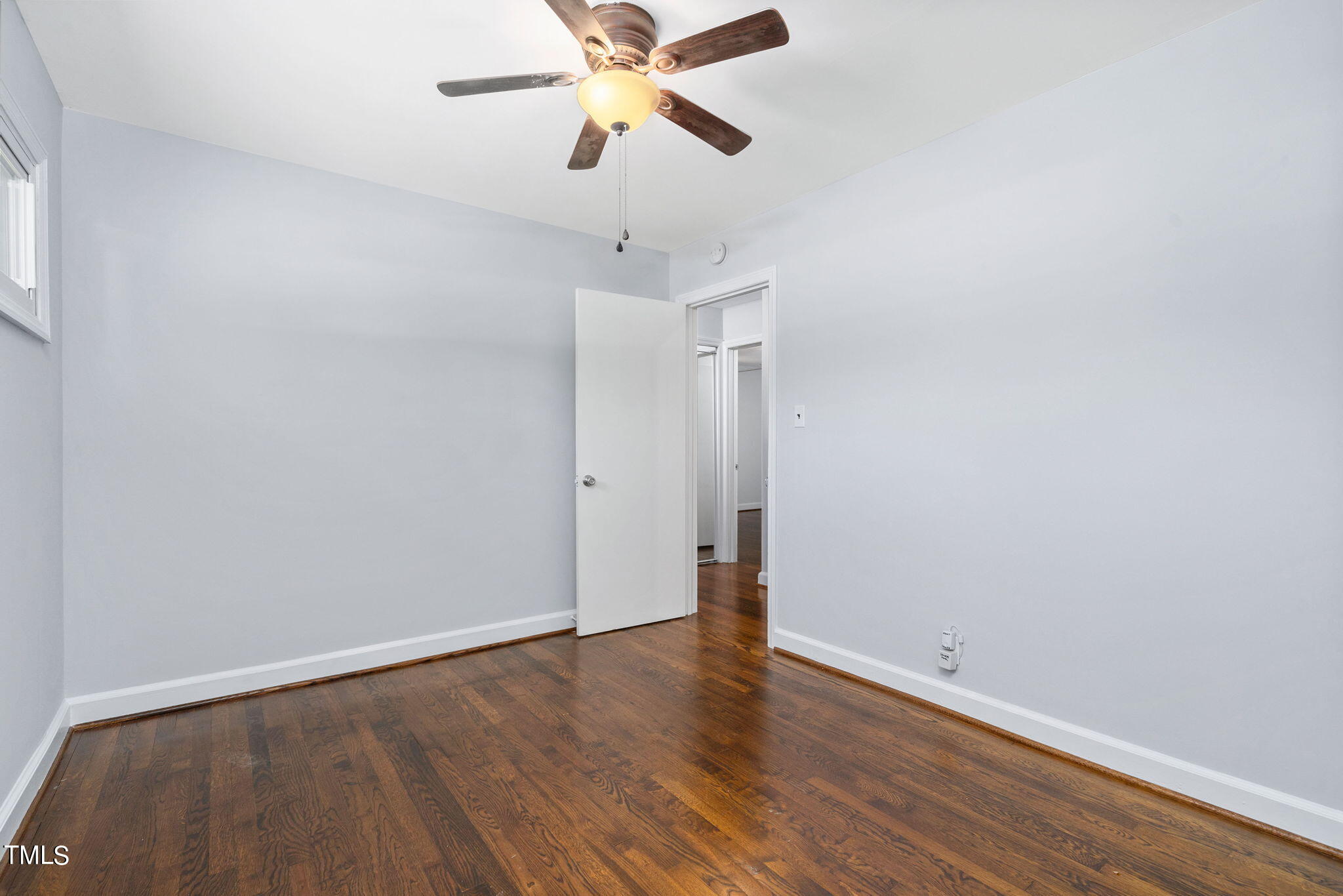 126 Clarendon Crescent Raleigh, NC 27610 - Photo 39 of 40 50-web-or-mls-126-clarendon-crescent