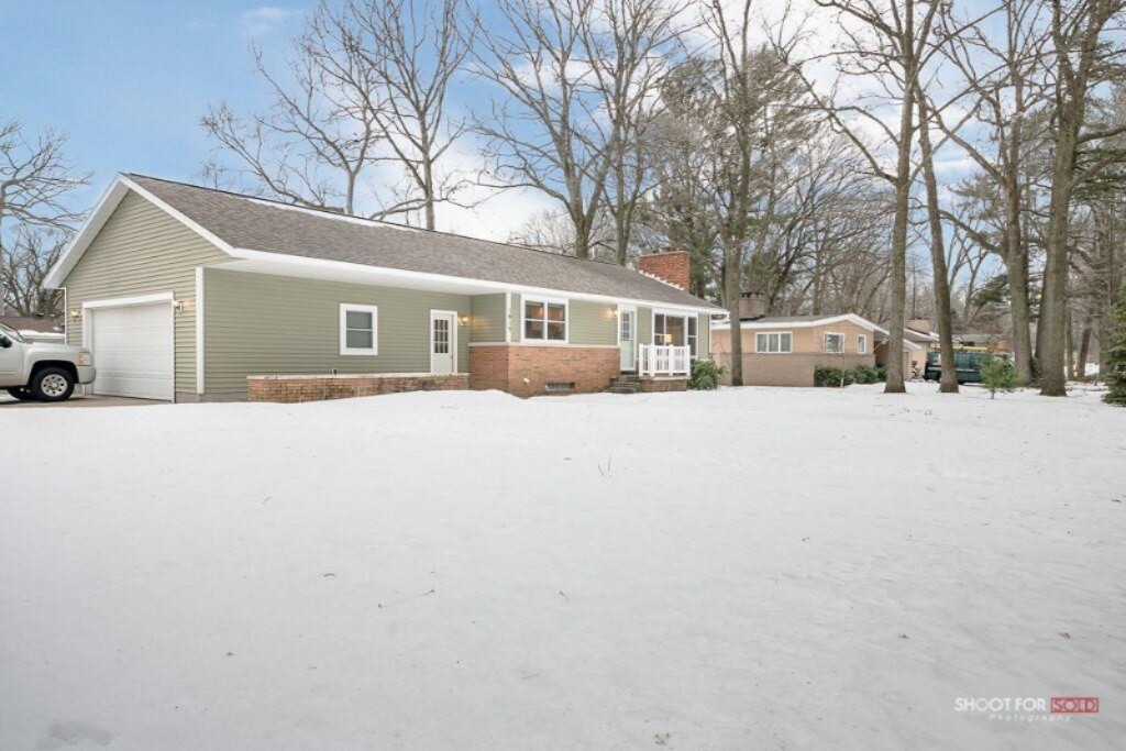 1015 Horton Road Muskegon, MI 49445 - Photo 2 of 30 2