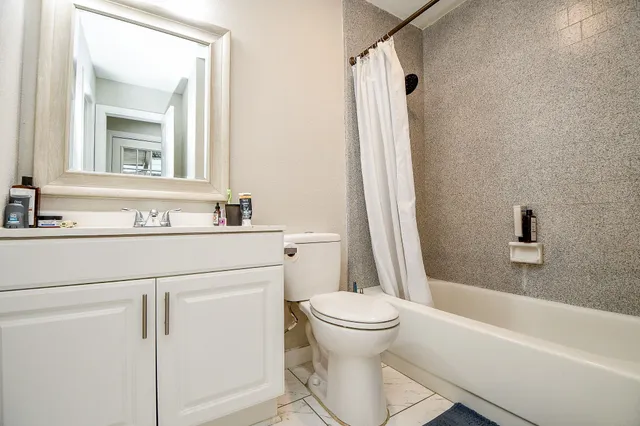 $235,000 | 7116 Golden Dale Court, Cypress, TX 77433