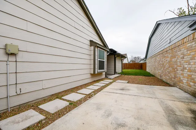 $235,000 | 7116 Golden Dale Court, Cypress, TX 77433