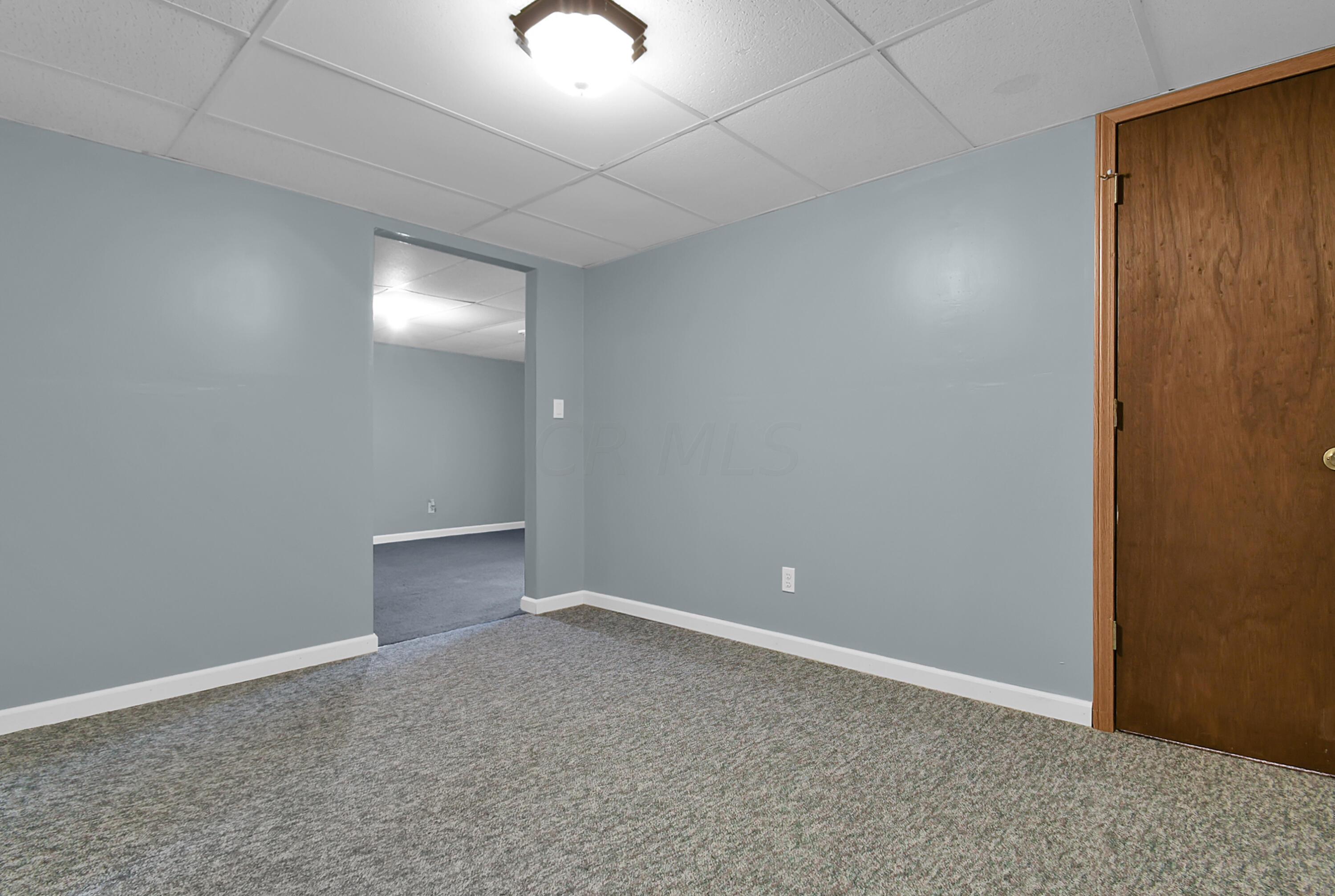 9931 Catt Road Newark, OH 43055 - Photo 32 of 46 Den - Down