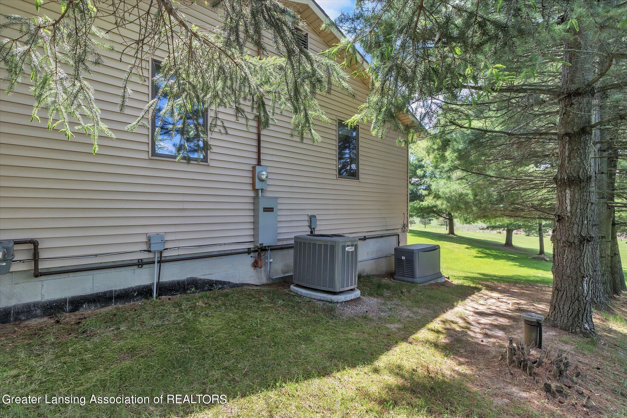 15200 Airport Road Lansing, MI 48906 - Photo 49 of 52 50-15200-Airport-WindowStill-Real-Estate