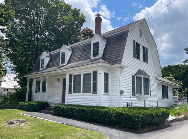 $2,300 | 63 Main Street, Unit 1, Ossipee, NH 03814
