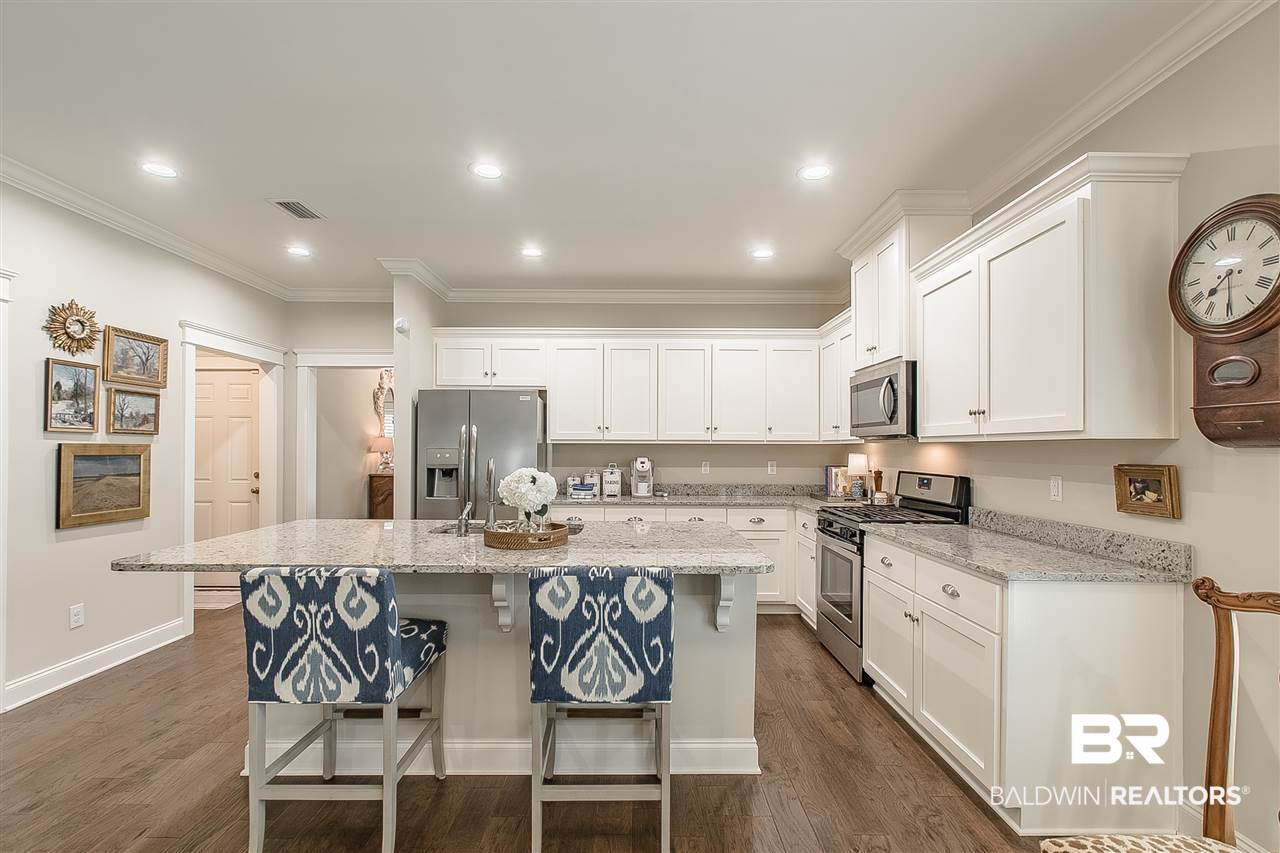 252 Hawthorne Circle Fairhope, AL 36532 - Photo 10 of 46 Kitchen
