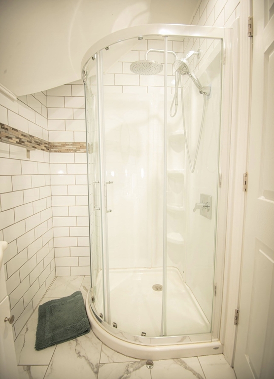 65 Stearns Terrace Chicopee, MA 01013 - Photo 7 of 16