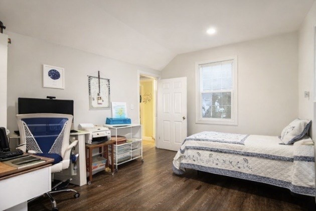 65 Stearns Terrace Chicopee, MA 01013 - Photo 9 of 16