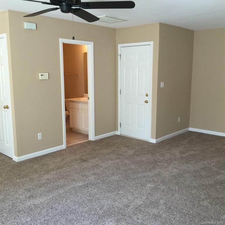 17327 Villanova Road, Unit 17327 Huntersville, NC 28078 - Photo 3 of 16 Gallery Image 3