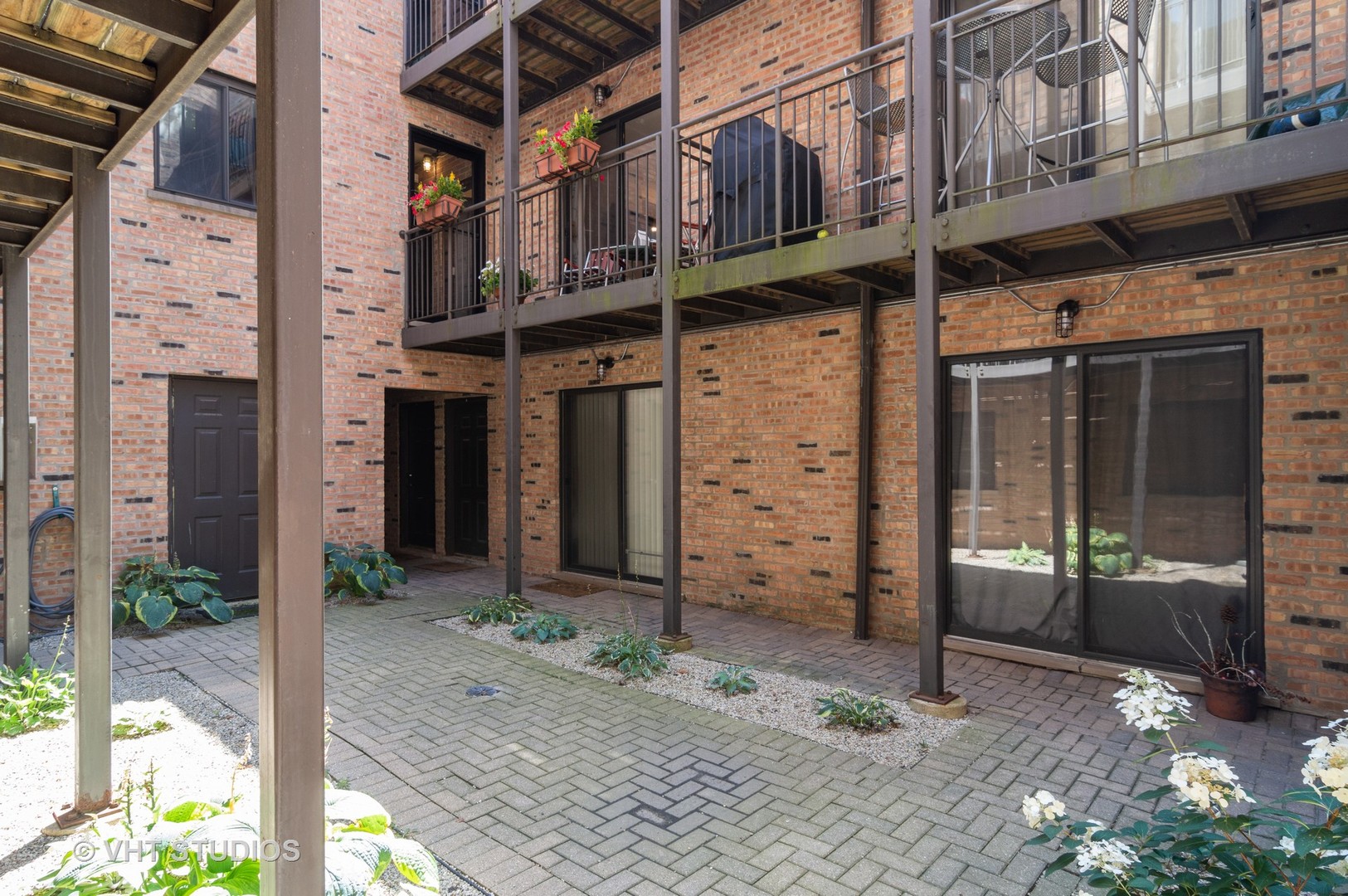 711 West Melrose Street, Unit B2 Chicago, IL 60657 - Photo 20 of 22