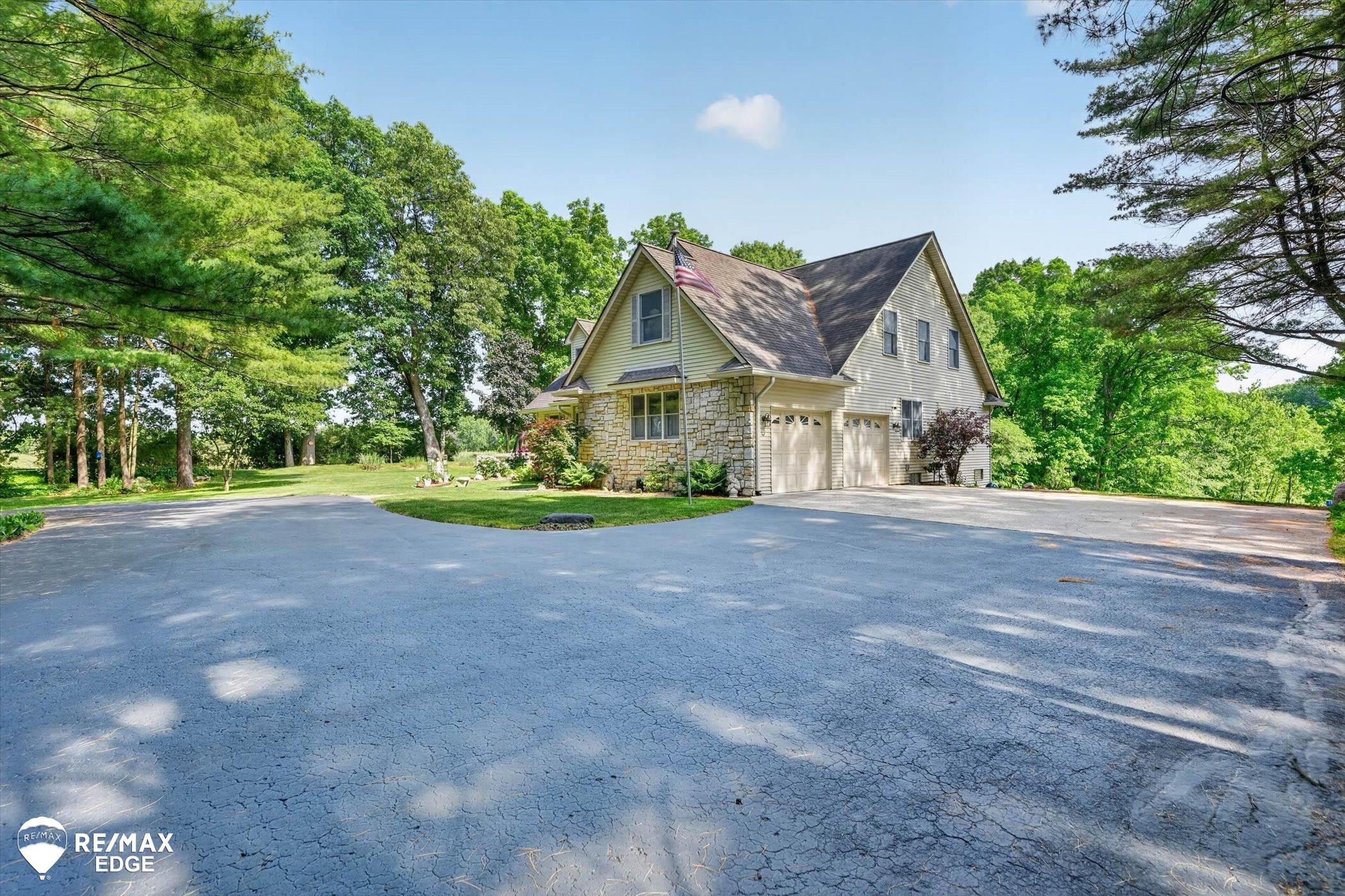 3393 Lippincott Road Lapeer, MI 48446 - Photo 4 of 54