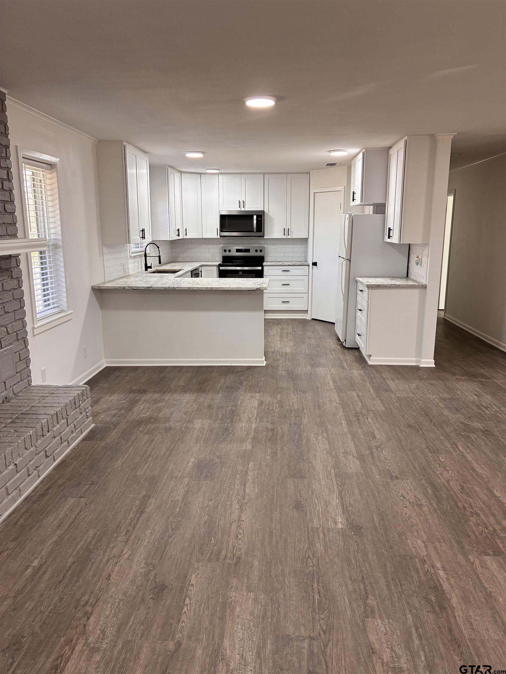 1906 Barbara Street Tyler, TX 75701 - Photo 7 of 25