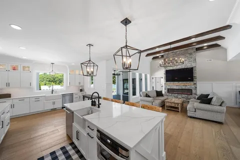 $1,995,000 | 8 Hoppy's Lane, Cape May Court House, NJ 08210