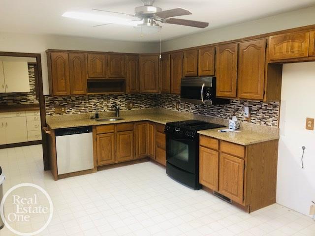 3029 Vincent Road North Street, MI 48049 - Photo 21 of 62 50032298-20.JPG