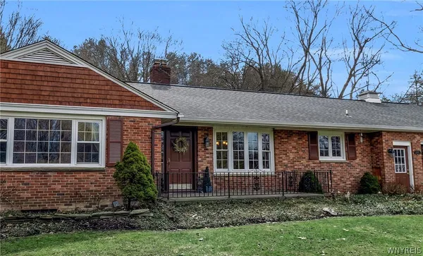 $469,900 | 6905 Powers Road, Orchard Park, NY 14127