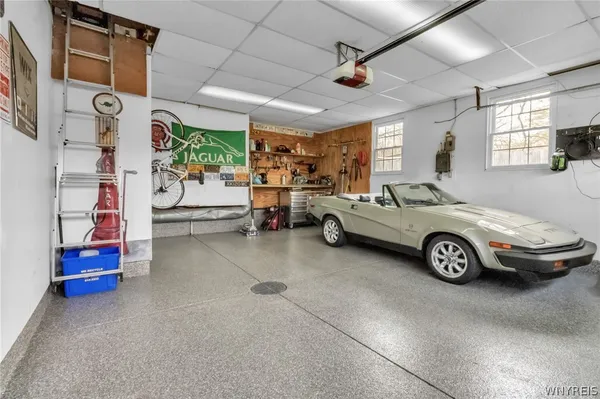 $469,900 | 6905 Powers Road, Orchard Park, NY 14127